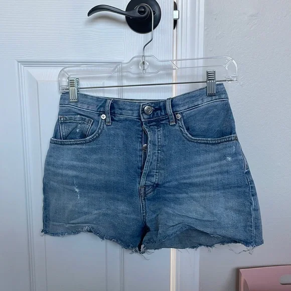 Everlane the Cheeky Denim Short - Picture 2 of 5